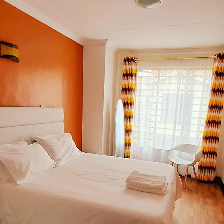 Pleasant Nest Homestay Near Jkia Airport And Sgr Station Nairobi Bagian luar foto