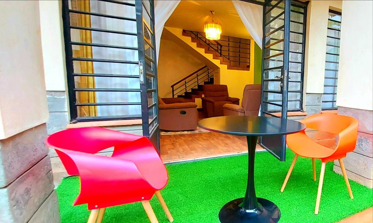 Pleasant Nest Homestay Near Jkia Airport And Sgr Station Nairobi Bagian luar foto
